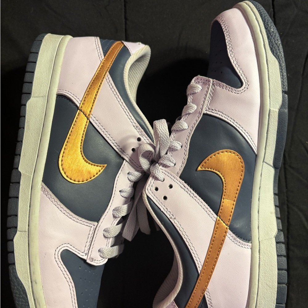Nike Dunks - Picture 3 of 4